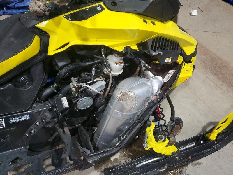 45737476 :رقم المزاد ، 2BPSDXNEXNV000005 vin ، 2022 Ski- Doo Renegade X مزاد بيع
