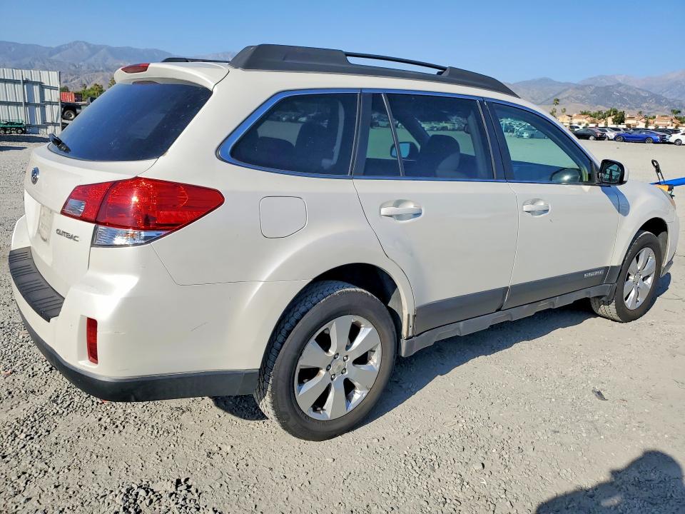 46548496 :رقم المزاد ، 4S4BRCCC4C3268179 vin ، 2012 Subaru Outback مزاد بيع