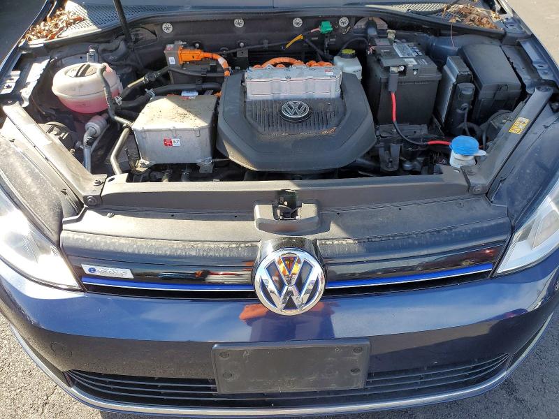46229306 :رقم المزاد ، WVWKP7AU4GW901961 vin ، 2016 Volkswagen E-golf مزاد بيع