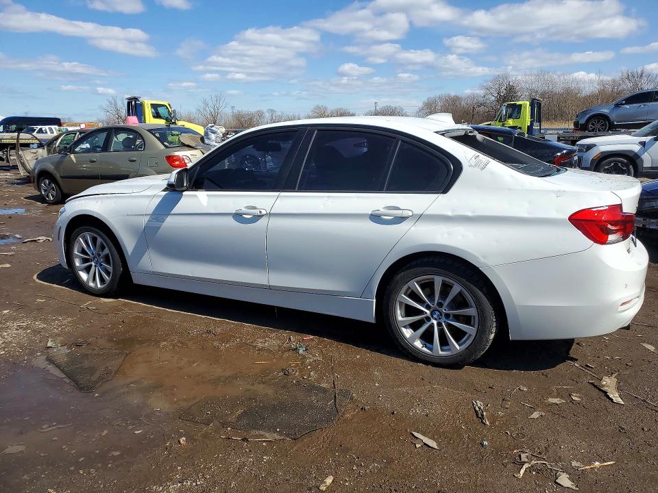 Продаж на аукціоні авто 2016 Bmw 320, vin: WBA8A3C57GK689622, номер лоту: 46070706