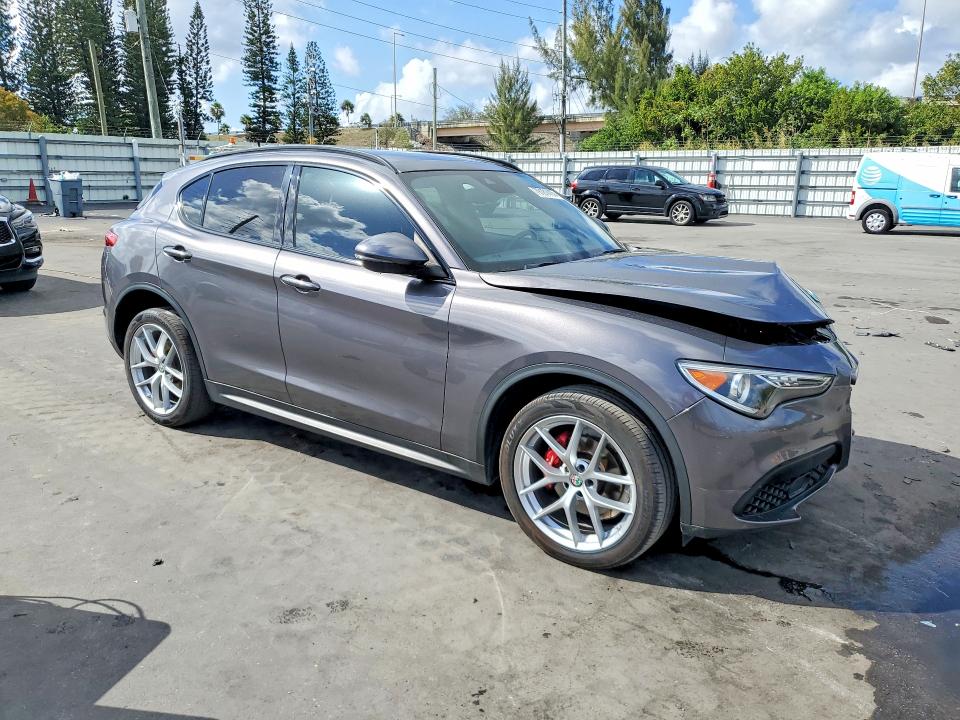 Продажа на аукционе авто 2019 Alfa Romeo Stelvio, vin: ZASPAKBN3K7C51774, номер лота: 79181415