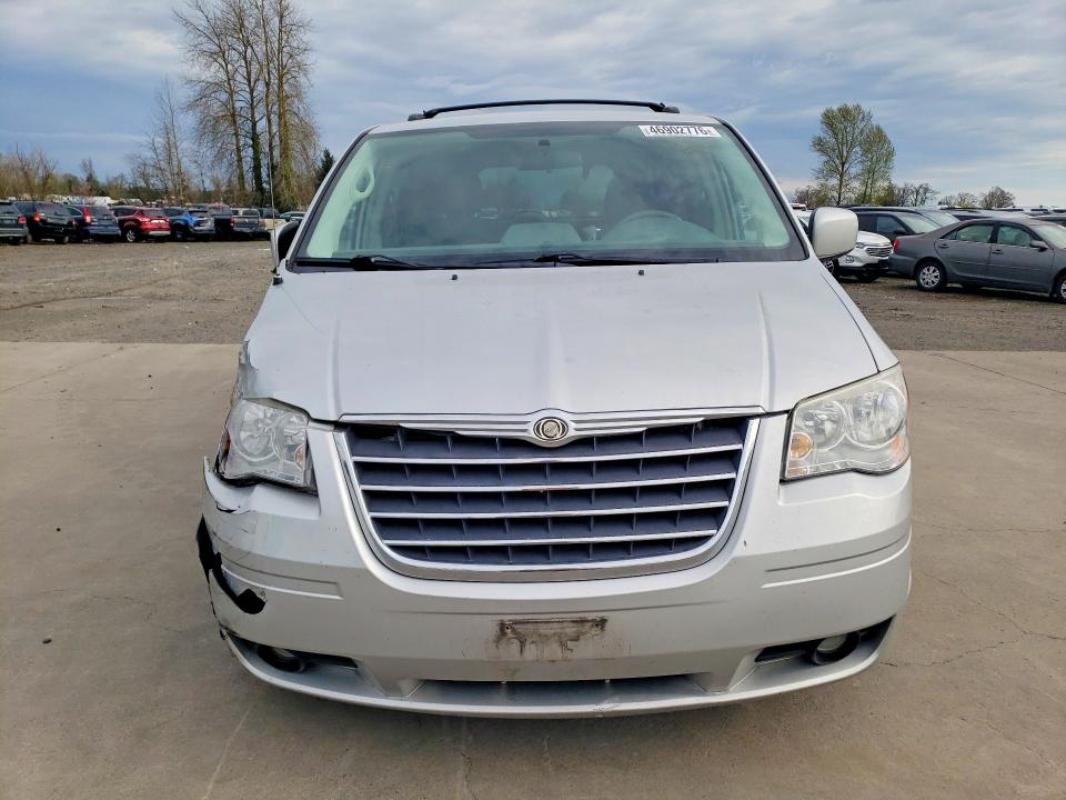 2010 Chrysler Town & Country მანქანა იყიდება აუქციონზე, vin: 2A4RR5D14AR304477, აუქციონის ნომერი: 46902776