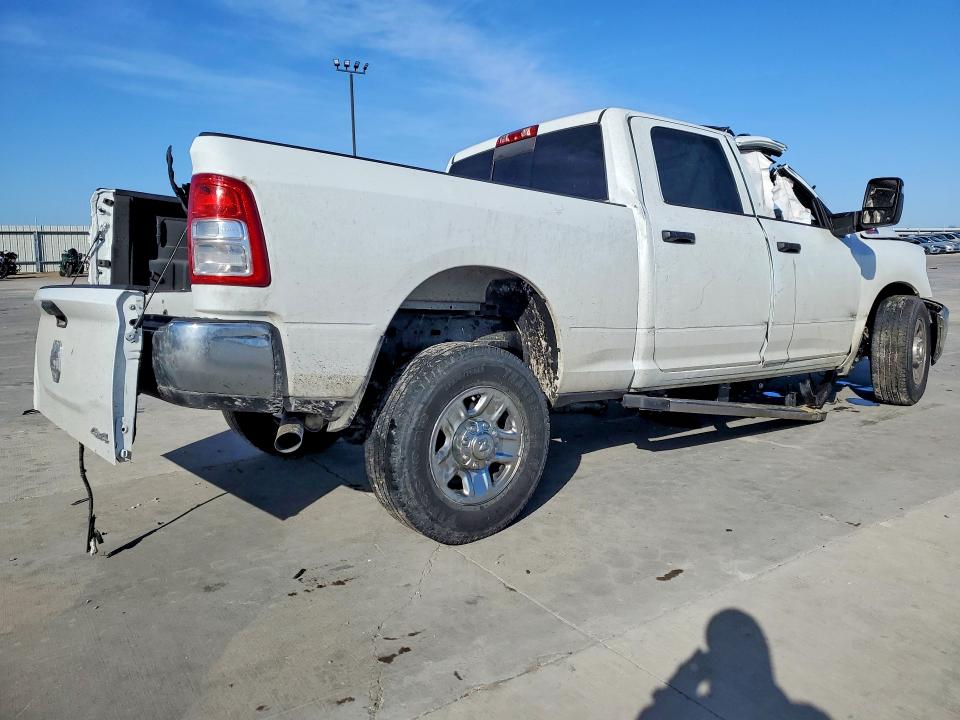 46706176 :رقم المزاد ، 3C6UR5CJ9RG252094 vin ، 2024 Ram 2500 مزاد بيع