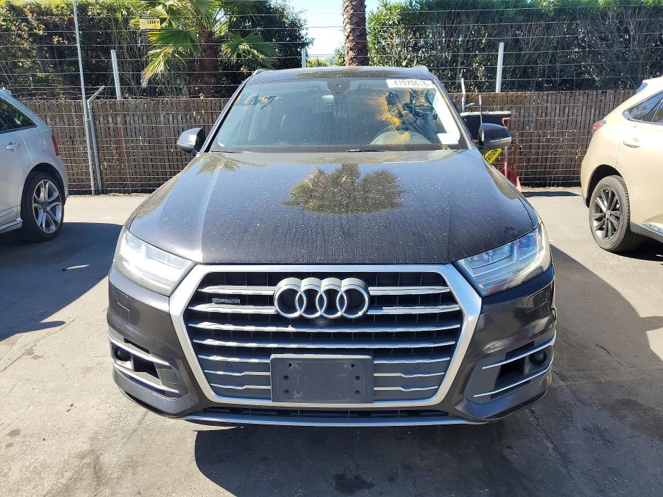 2017 Audi Q7 მანქანა იყიდება აუქციონზე, vin: WA1LAAF75HD031425, აუქციონის ნომერი: 41970616