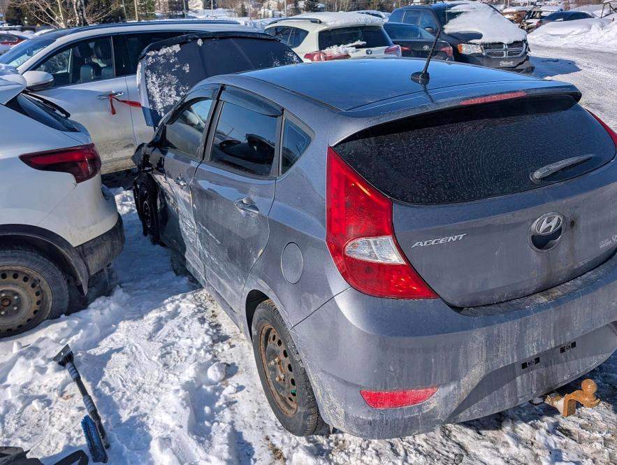 Продажа на аукционе авто 2017 Hyundai Accent, vin: KMHCT5AE7HU330360, номер лота: 76323235