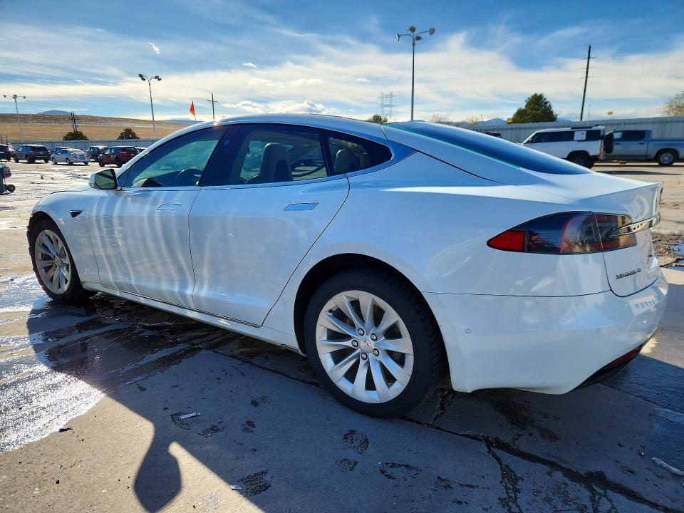 Продаж на аукціоні авто 2016 Tesla Model S, vin: 5YJSA1E27GF164945, номер лоту: 45824516