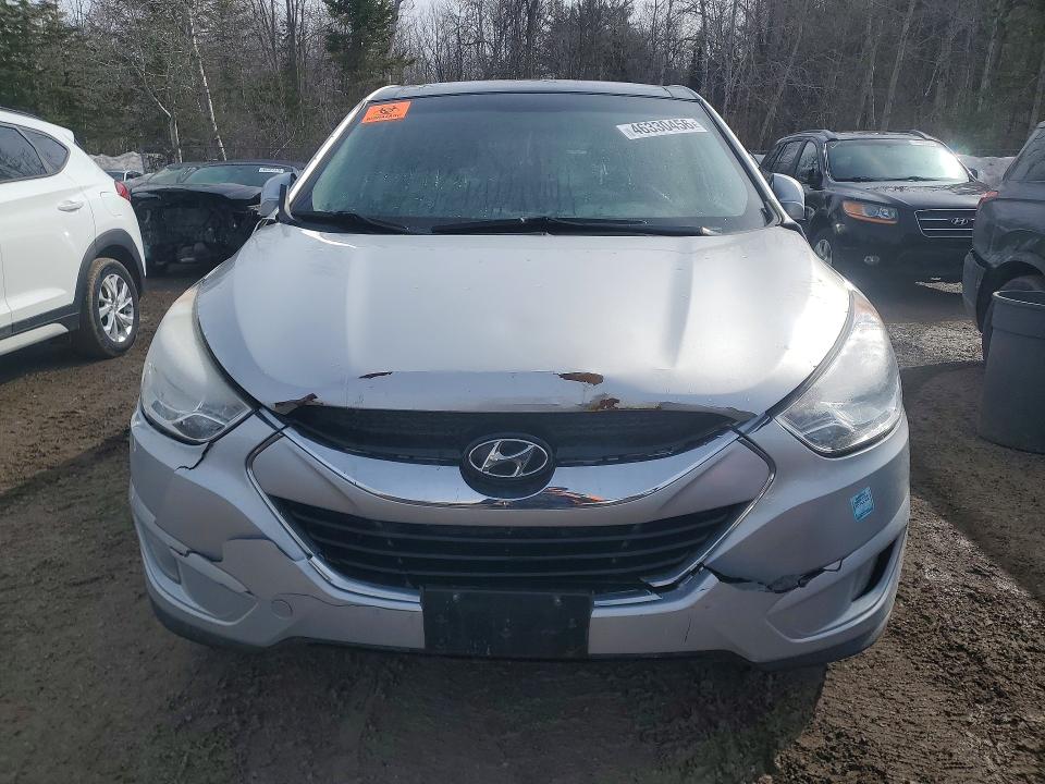 2010 Hyundai Tucson მანქანა იყიდება აუქციონზე, vin: KM8JUCAC0AU028633, აუქციონის ნომერი: 46330456