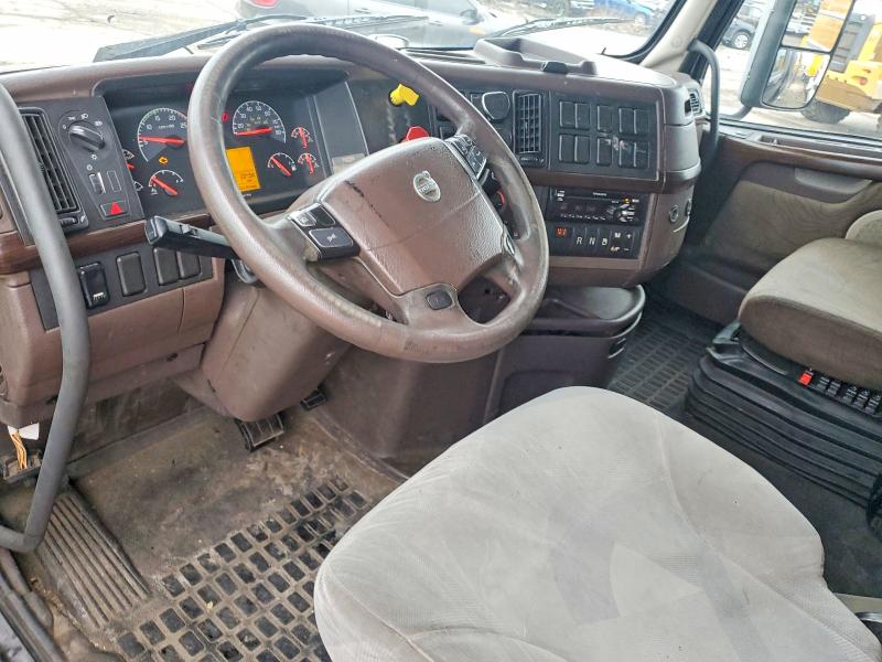 45617036 :رقم المزاد ، 4V4NC9EH8GN932447 vin ، 2016 Volvo Vn مزاد بيع
