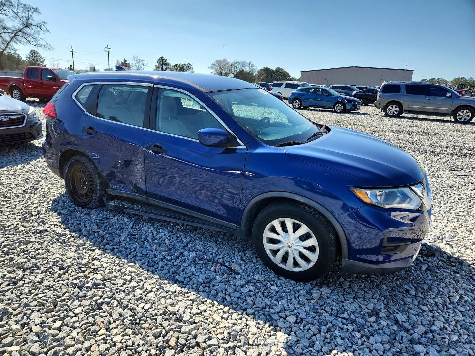 2017 Nissan Rogue მანქანა იყიდება აუქციონზე, vin: KNMAT2MT8HP584680, აუქციონის ნომერი: 79204575