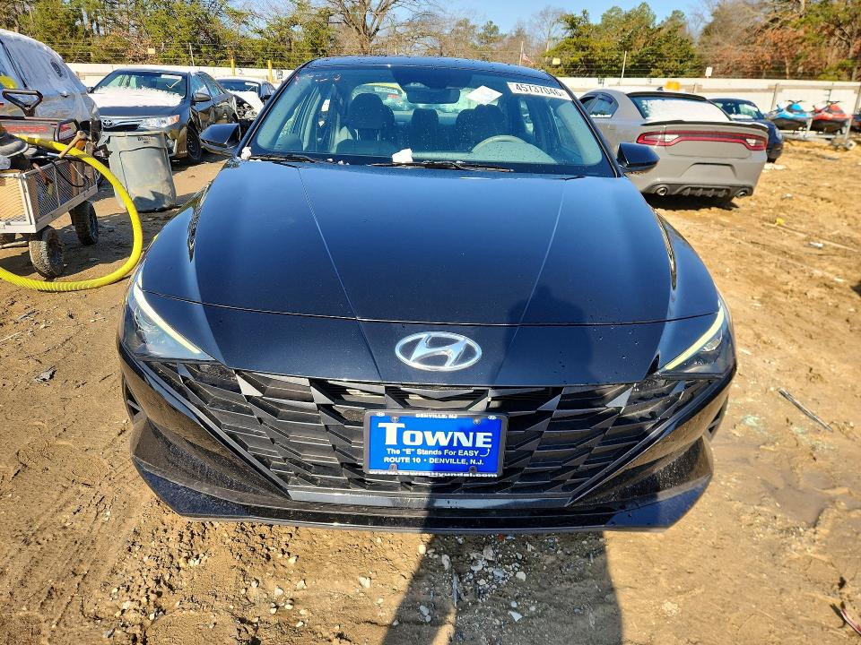 45737046 :رقم المزاد ، 5NPLM4AG6MH040659 vin ، 2021 Hyundai Elantra مزاد بيع