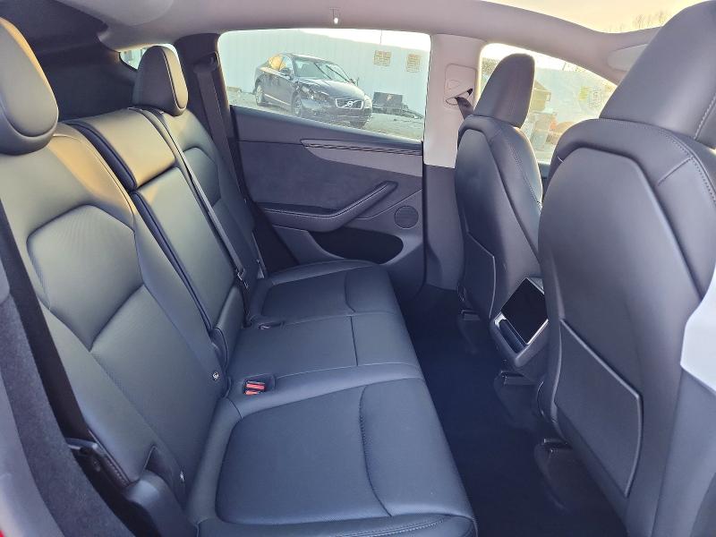 Продажа на аукционе авто 2026 Tesla Model Y, vin: 7SAYGDEE6TF323262, номер лота: 47267686
