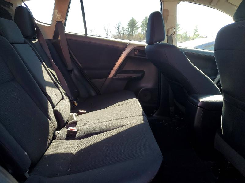 47004546 :رقم المزاد ، 2T3BFREVXHW638165 vin ، 2017 Toyota Rav4 مزاد بيع