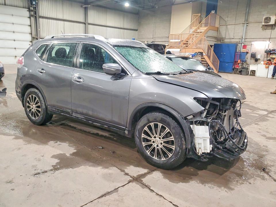 45670046 :رقم المزاد ، 5N1AT2MT8FC762944 vin ، 2015 Nissan Rogue مزاد بيع