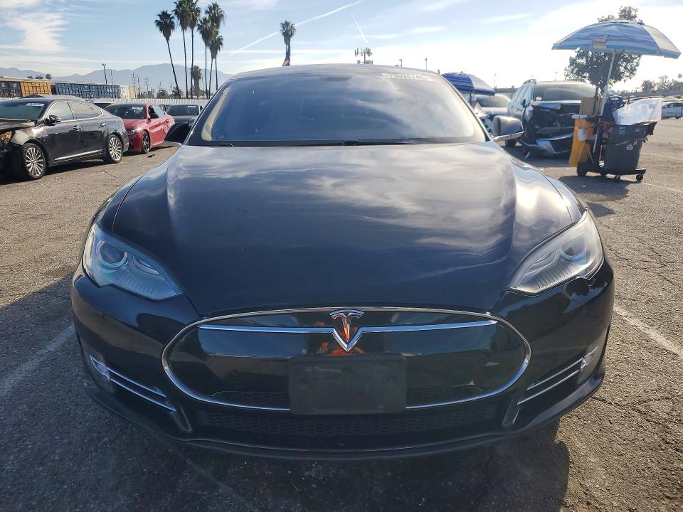 Продажа на аукционе авто 2014 Tesla Model S, vin: 5YJSA1H18EFP36881, номер лота: 79094745