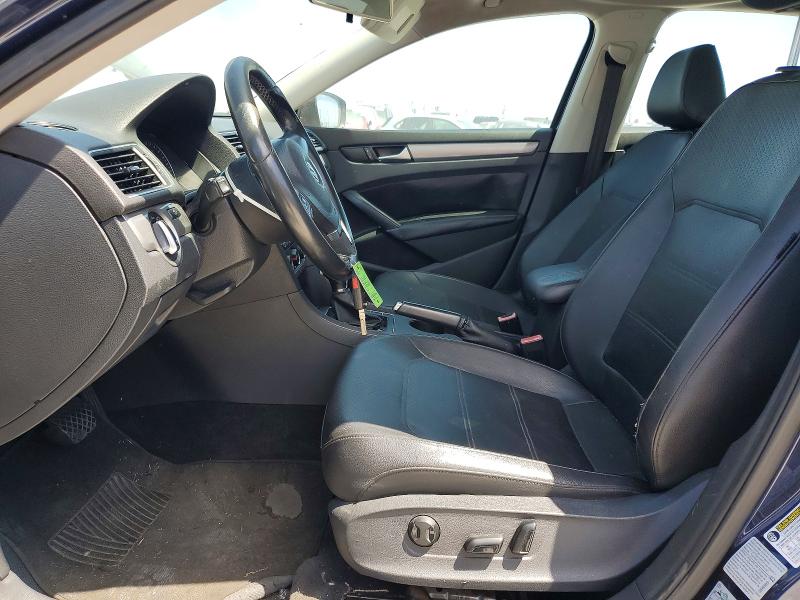 47133066 :رقم المزاد ، 1VWAT7A33FC041529 vin ، 2015 Volkswagen Passat مزاد بيع