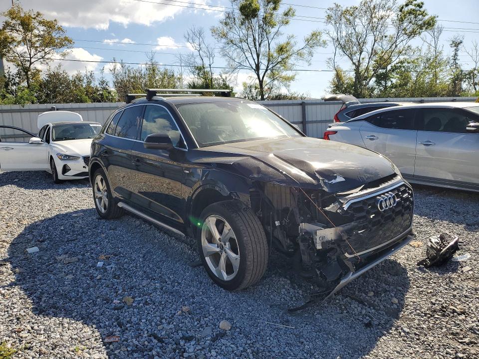 45661016 :رقم المزاد ، WA1EAAFY9P2059210 vin ، 2023 Audi Q5 مزاد بيع