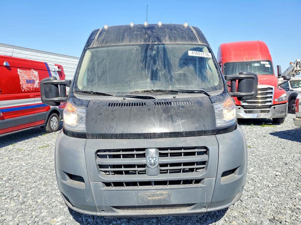 41691716 :رقم المزاد ، 3C6TRVPG6FE520861 vin ، 2015 Ram Promaster 2500 مزاد بيع