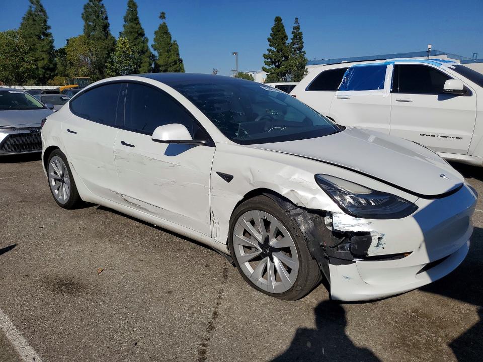 45861636 :رقم المزاد ، 5YJ3E1EA2NF245896 vin ، 2022 Tesla Model 3 مزاد بيع
