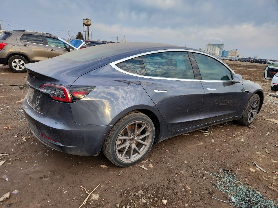 47053826 :رقم المزاد ، 5YJ3E1EA9LF658041 vin ، 2020 Tesla Model 3 مزاد بيع