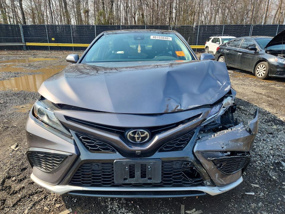 46153846 :رقم المزاد ، 4T1KZ1AK1PU087023 vin ، 2023 Toyota Camry مزاد بيع