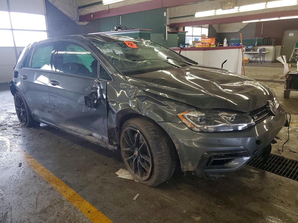 48279016 :رقم المزاد ، WVWVF7AU9JW105746 vin ، 2018 Volkswagen Golf R مزاد بيع