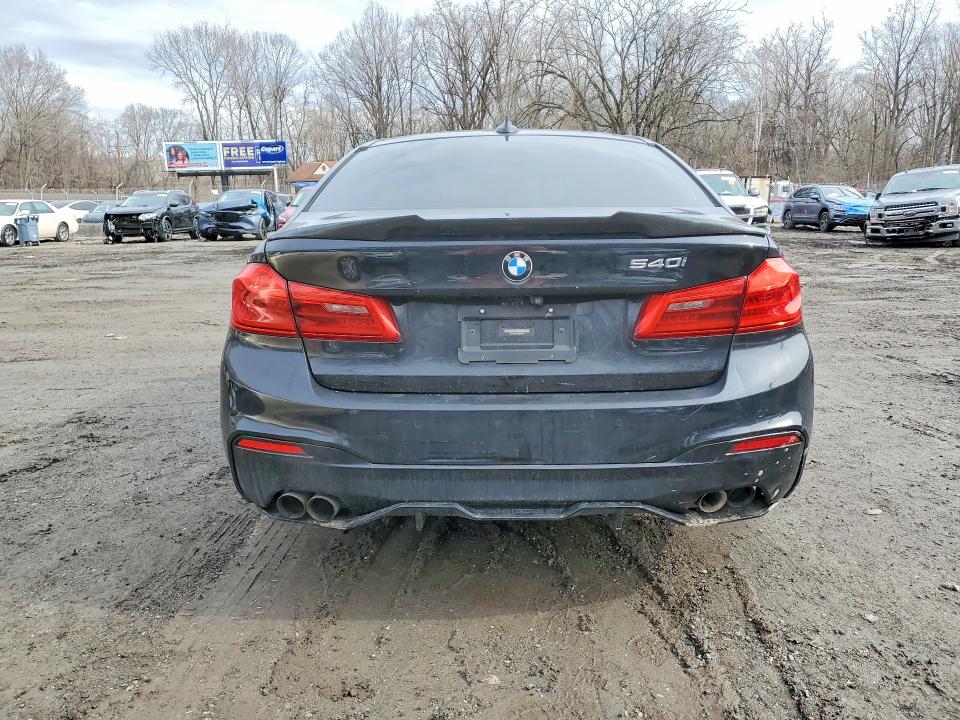 78563035 :رقم المزاد ، WBAJE5C55JWA96748 vin ، 2018 Bmw 540 مزاد بيع