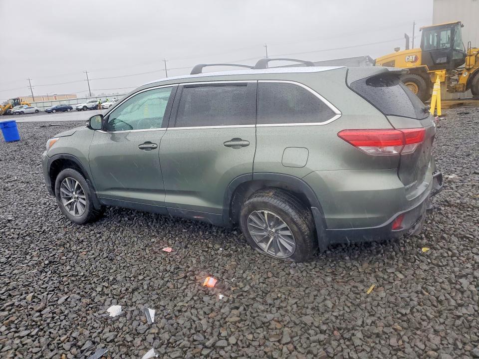 2019 Toyota Highlander მანქანა იყიდება აუქციონზე, vin: 5TDJZRFH3KS940661, აუქციონის ნომერი: 47308536