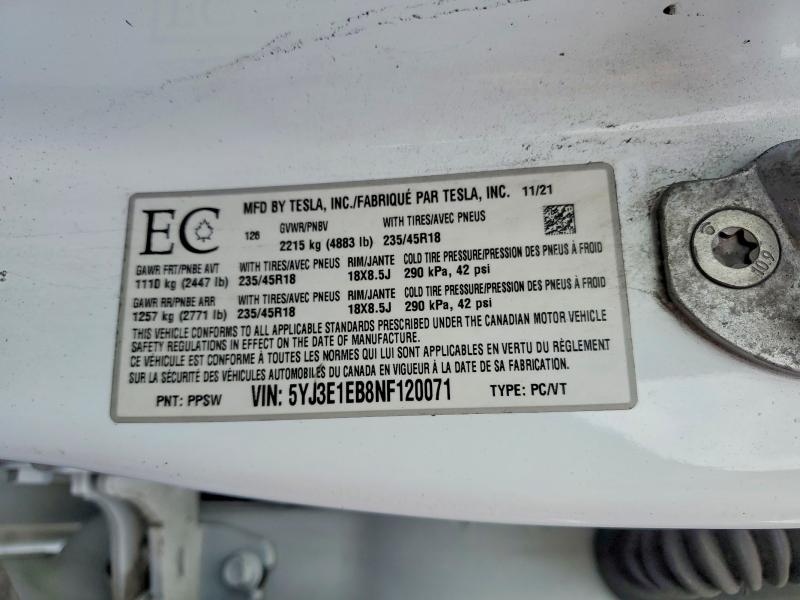 46103216 :رقم المزاد ، 5YJ3E1EB8NF120071 vin ، 2022 Tesla Model 3 مزاد بيع