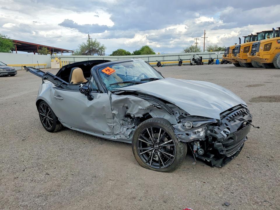 48286696 :رقم المزاد ، JM1NDAD72S0659966 vin ، 2025 Mazda Mx-5 Miata مزاد بيع