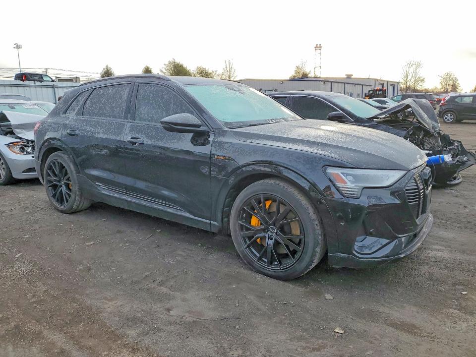 2022 Audi Etrn Chronos მანქანა იყიდება აუქციონზე, vin: WA1VABGE3NB015338, აუქციონის ნომერი: 46033736