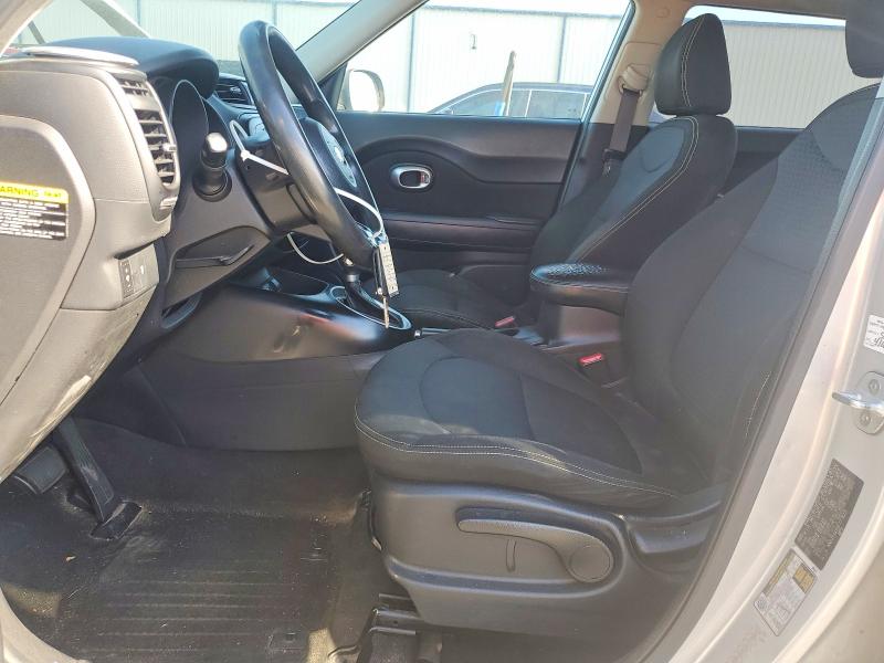 2015 Kia Soul მანქანა იყიდება აუქციონზე, vin: KNDJP3A55F7778211, აუქციონის ნომერი: 47903666