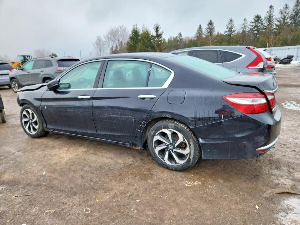 77736575 :رقم المزاد ، 1HGCR2F85HA801333 vin ، 2017 Honda Accord مزاد بيع