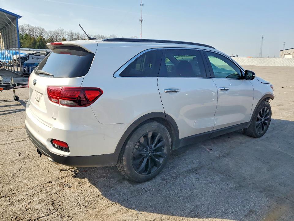 41831406 :رقم المزاد ، 5XYPG4A5XLG693279 vin ، 2020 Kia Sorento مزاد بيع