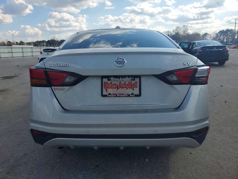 45680866 :رقم المزاد ، 1N4BL4DV3MN313801 vin ، 2021 Nissan Altima مزاد بيع
