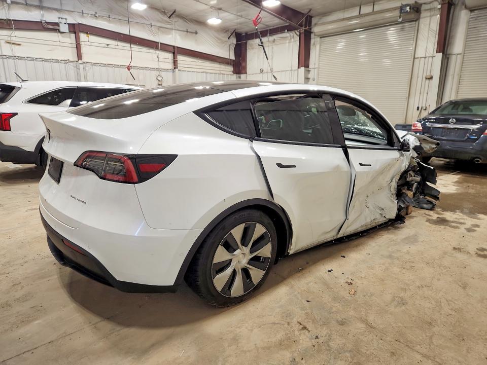 Продажа на аукционе авто 2022 Tesla Model Y, vin: 7SAYGDEE4NF354674, номер лота: 41950386