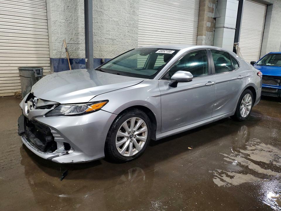 48052156 :رقم المزاد ، 4T1B11HK3KU769214 vin ، 2019 Toyota Camry مزاد بيع