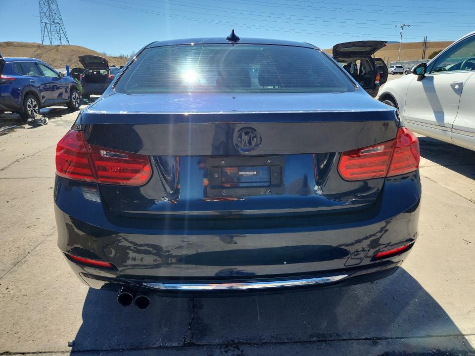 46741056 :رقم المزاد ، WBA3B3C51EJ979560 vin ، 2014 Bmw 328 مزاد بيع