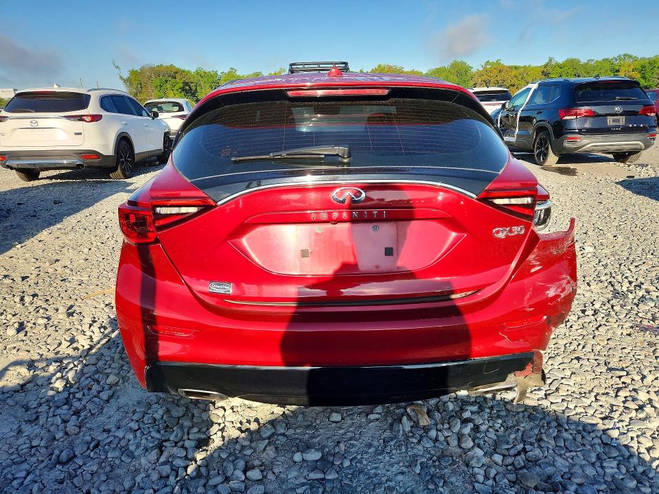 46726296 :رقم المزاد ، SJKCH5CP8JA060595 vin ، 2018 Infiniti Qx30 مزاد بيع