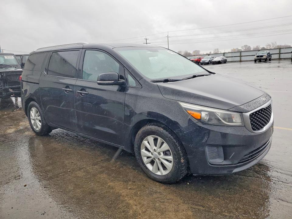 41794296 :رقم المزاد ، KNDMB5C10F6039089 vin ، 2015 Kia Sedona مزاد بيع
