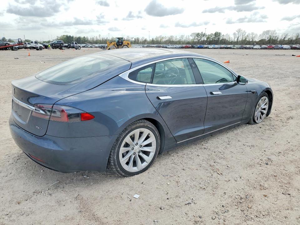 45460706 :رقم المزاد ، 5YJSA1E22GF167834 vin ، 2016 Tesla Model S مزاد بيع