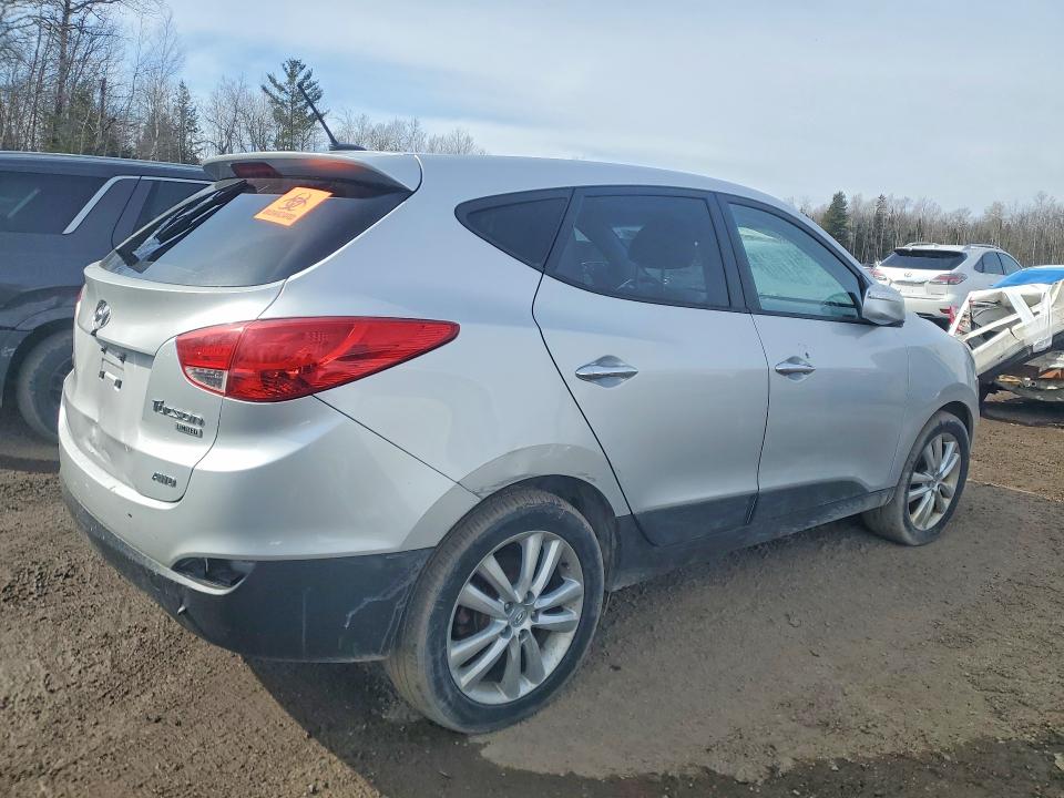 2010 Hyundai Tucson მანქანა იყიდება აუქციონზე, vin: KM8JUCAC0AU028633, აუქციონის ნომერი: 46330456