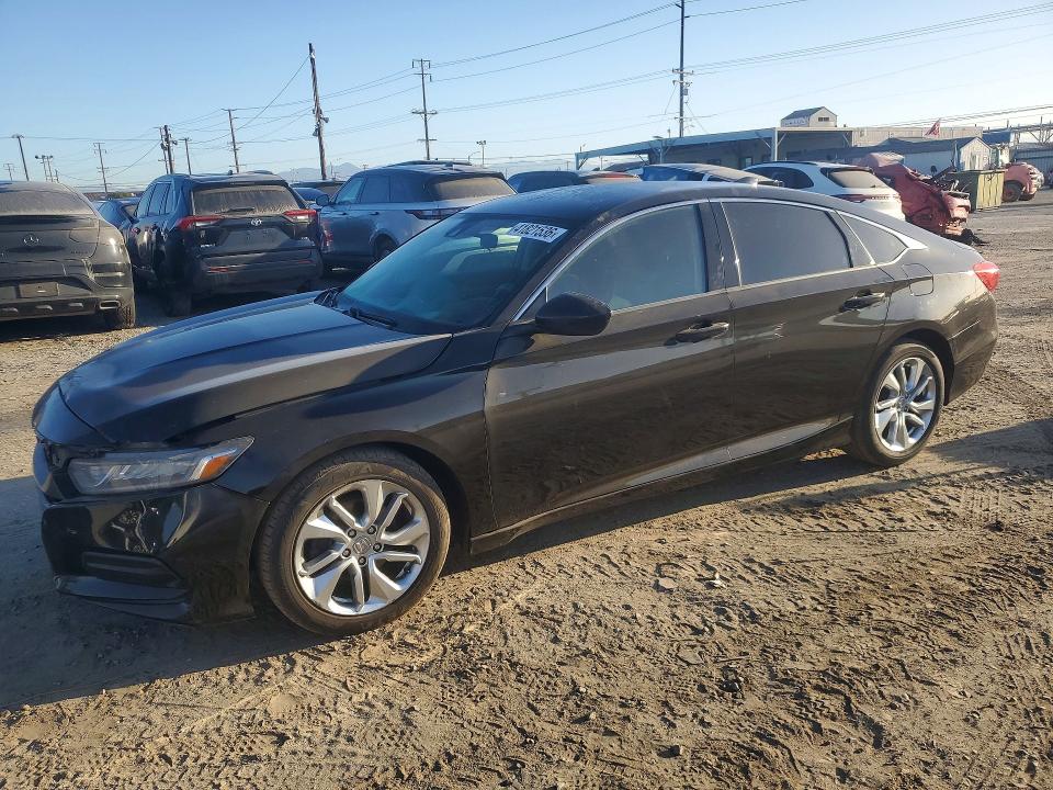41821536 :رقم المزاد ، 1HGCV1F17KA000192 vin ، 2019 Honda Accord مزاد بيع