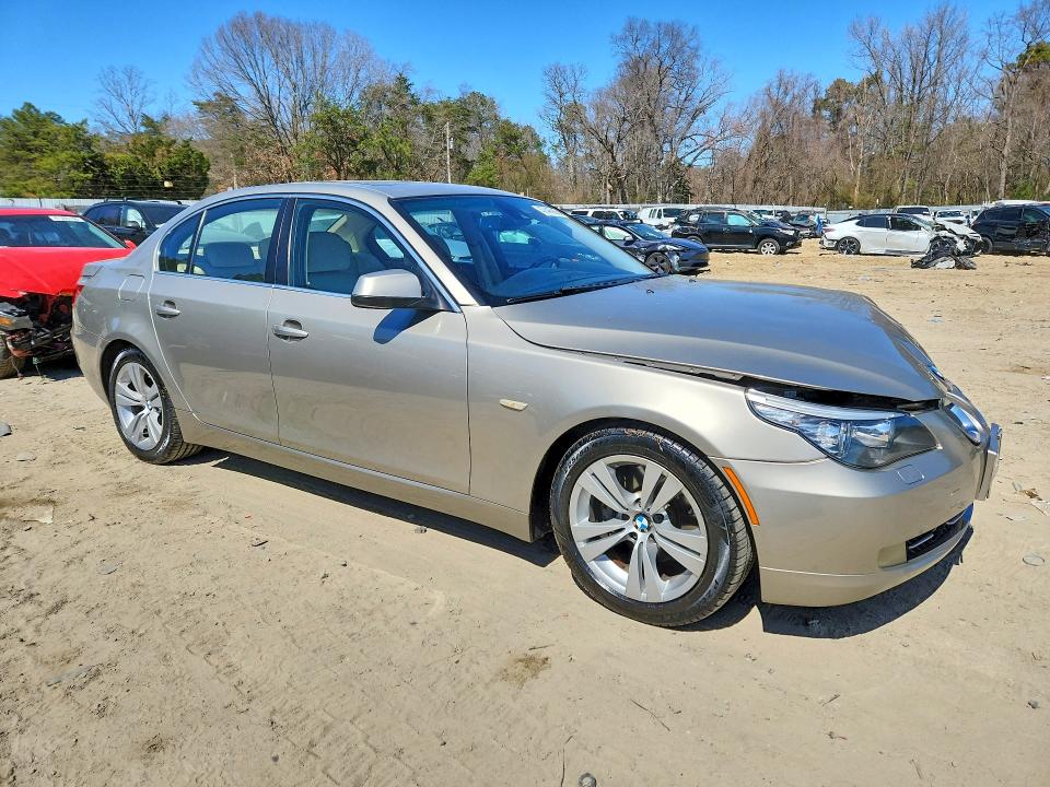 47445986 :رقم المزاد ، WBANU5C53AC460135 vin ، 2010 Bmw 528 مزاد بيع