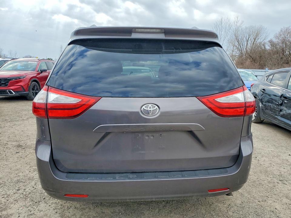 Aukcja sprzedaży 2015 Toyota Sienna, vin: 5TDKK3DC2FS554817, numer aukcji: 46839406