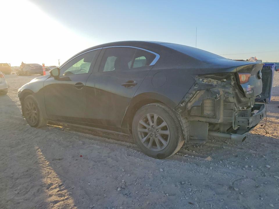 46874856 :رقم المزاد ، 3MZBPAA70NM301777 vin ، 2022 Mazda 3 مزاد بيع