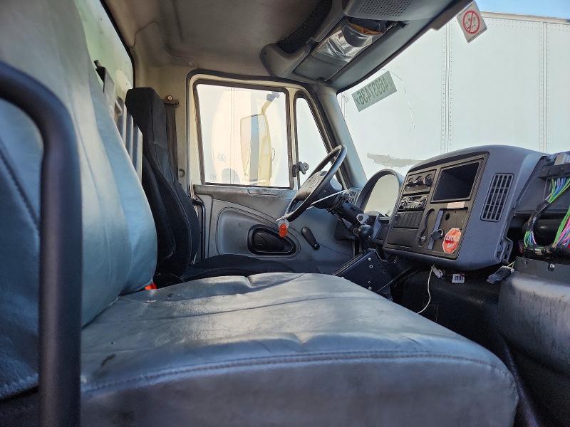 46937436 :رقم المزاد ، 1HTMPAFM03H586401 vin ، 2003 International 4000 مزاد بيع
