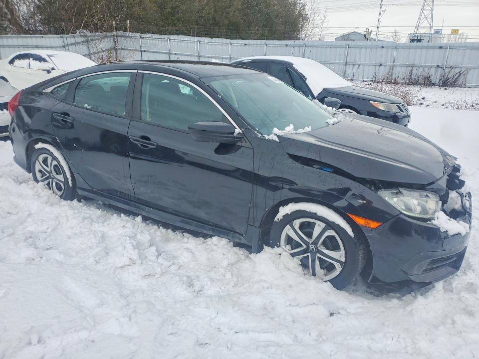 45445766 :رقم المزاد ، 2HGFC2F51JH040957 vin ، 2018 Honda Civic مزاد بيع