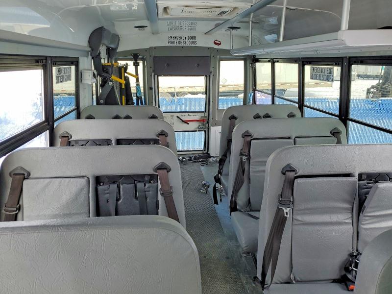 78298945 :رقم المزاد ، 1HA67UBG9HN001486 vin ، 2017 Gmc Savana مزاد بيع