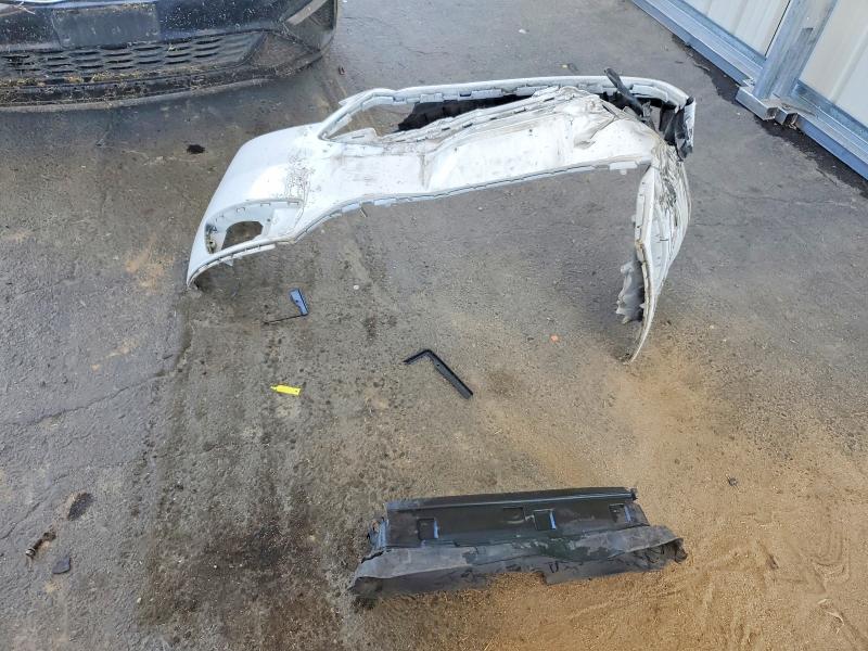 2015 Ford Focus მანქანა იყიდება აუქციონზე, vin: 1FADP3K2XFL242708, აუქციონის ნომერი: 46914256