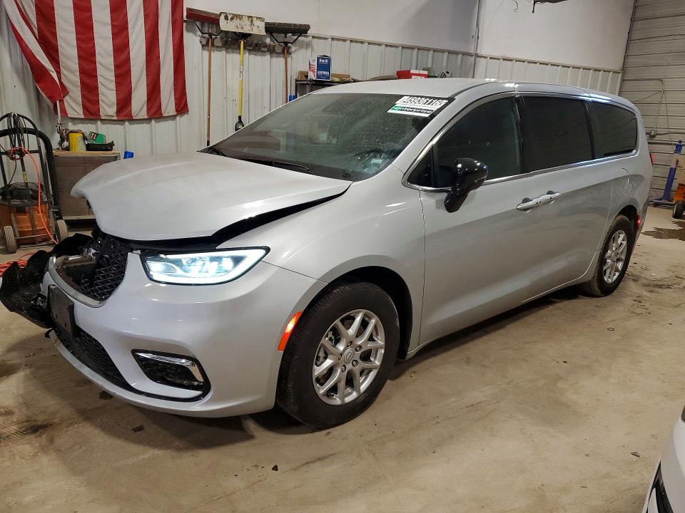 Продажа на аукционе авто 2026 Chrysler Pacifica, vin: 2C4RC1BG4TR155112, номер лота: 45936116